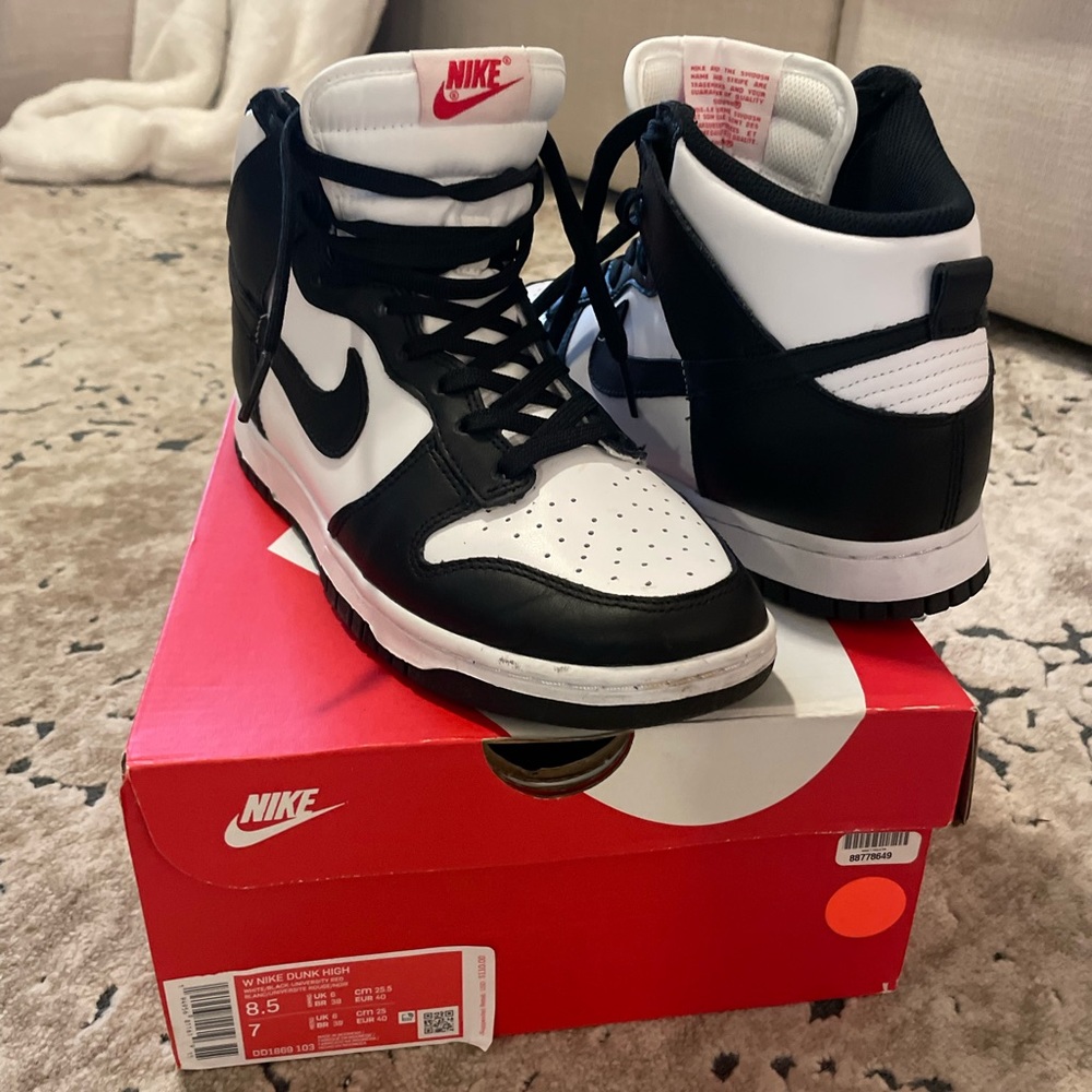 Nike panda Dunks High